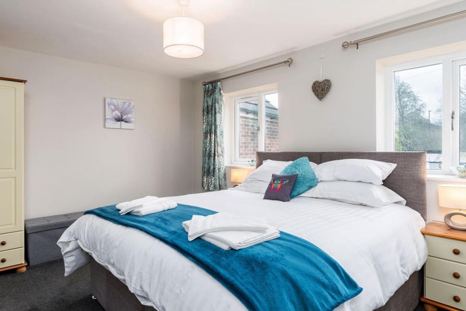 Stunning 3 Bedroom Home Hillsborough シェフィールド エクステリア 写真